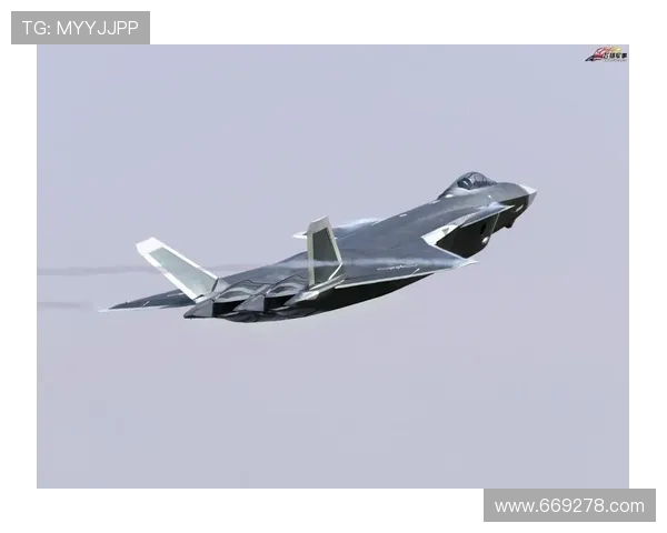 歼20隐身战斗机全面换装国产矢量发动机